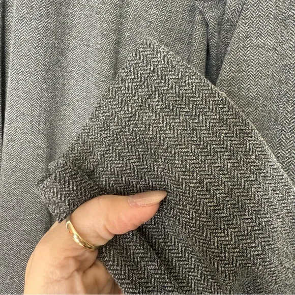 Under Armor loose thread borne heat gear 1/4 zip polo size XL - Picture 6 of 9